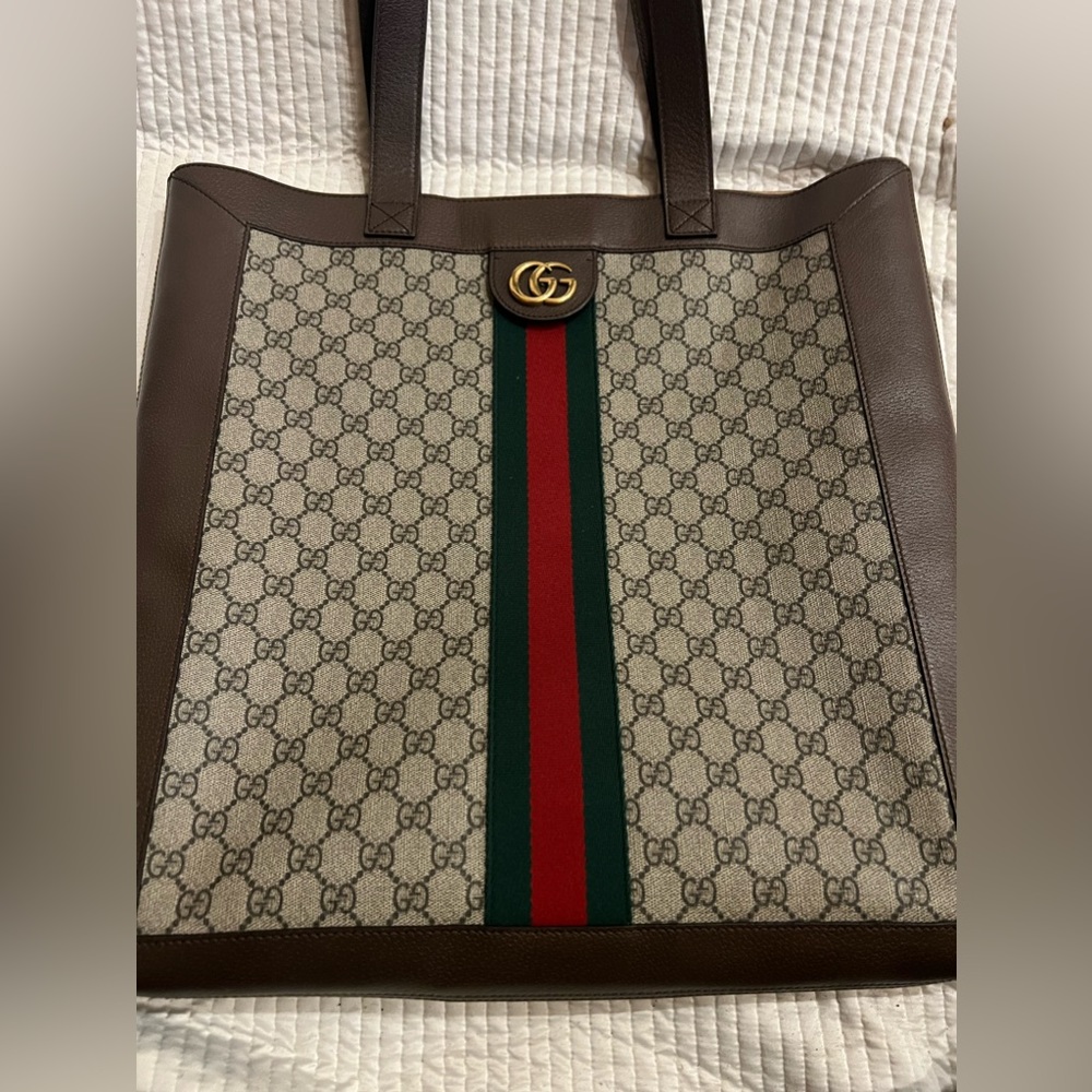 Authentic GUCCI Ophidia GG Supreme Monogram Canvas Tote… Great Condition
